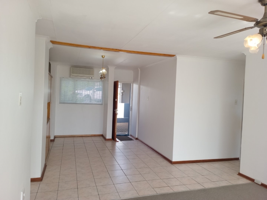 3 Bedroom Property for Sale in Langenhovenpark Free State